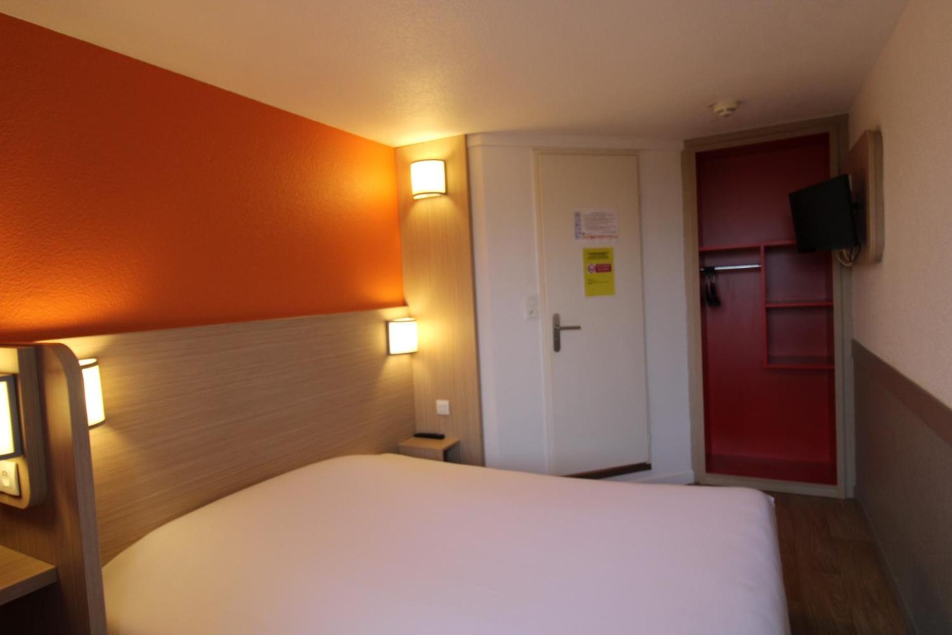Premiere Classe Melun Senart Vert-Saint-Denis Exterior foto