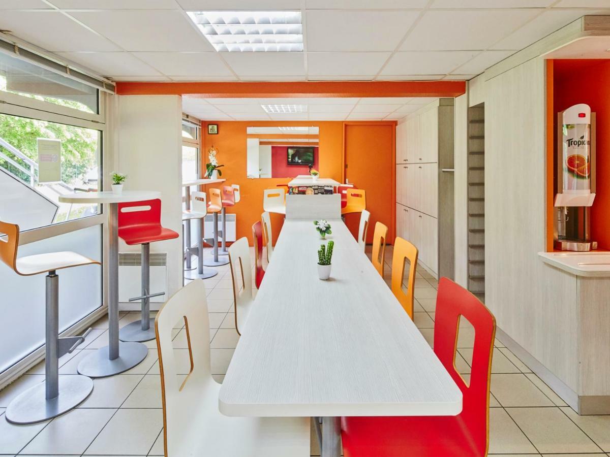 Premiere Classe Melun Senart Vert-Saint-Denis Exterior foto