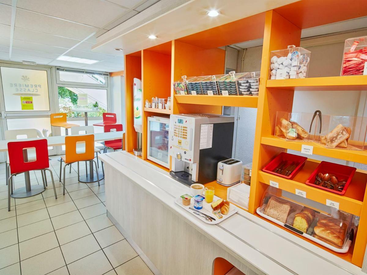 Premiere Classe Melun Senart Vert-Saint-Denis Exterior foto